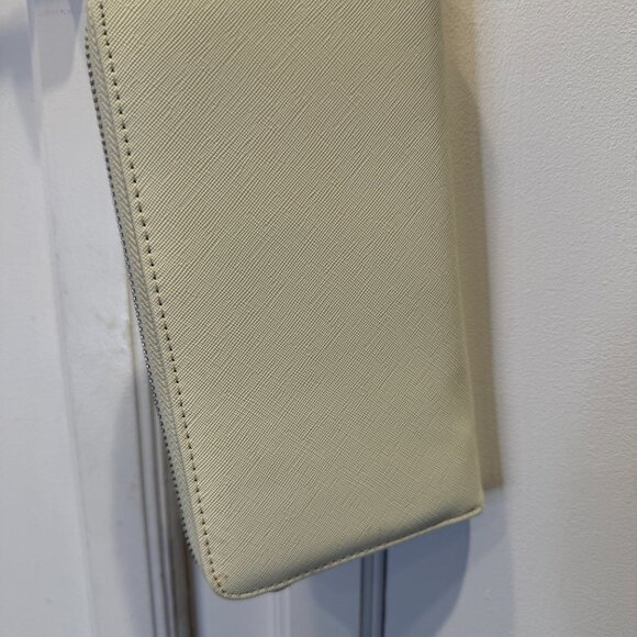 STEVE MADDEN BZIP SMOOTH ZIP AROUND WRISTLET WALLET - TAPIOCA - Picture 4 of 8